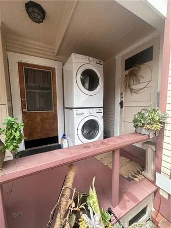 $2,300 | 243 1/2 North Grand Street, Unit 1/2, Orange, CA 92866