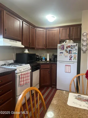 $144,000 | 1 Willard Street, Hoosick Falls, NY 12090