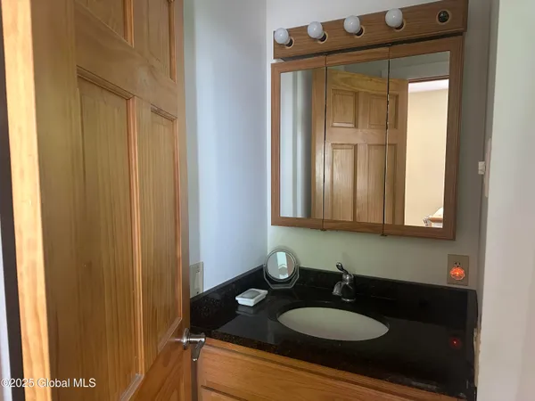 $144,000 | 1 Willard Street, Hoosick Falls, NY 12090