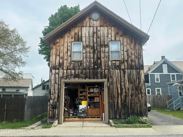 $144,000 | 1 Willard Street, Hoosick Falls, NY 12090