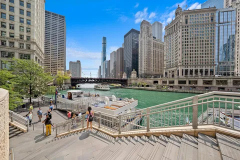 $249,900 | 405 North Wabash Avenue, Unit 4701, Chicago, IL 60611