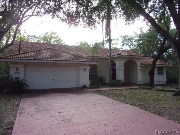 $338,000 | 4 Fiddlewood Court, Homosassa, FL 34446