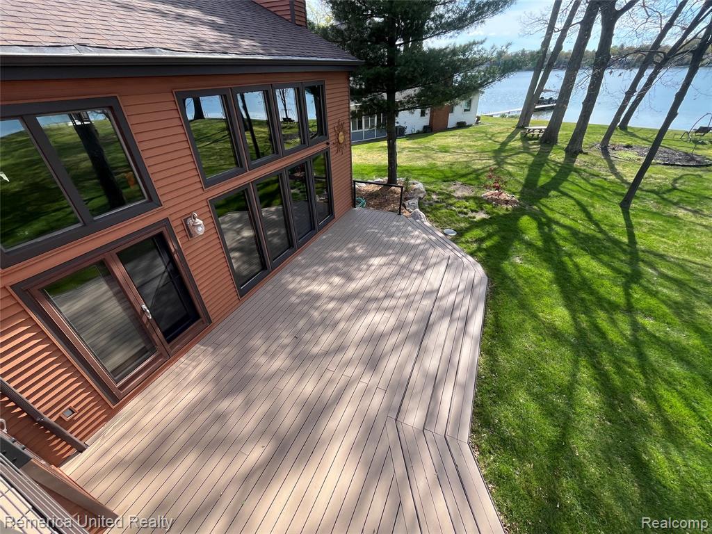 4533 Horseshoe Road Waterford, MI 48328 - Photo 8 of 31