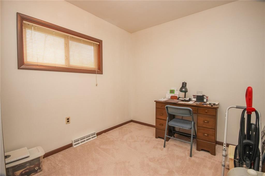 389 Mowry Road Monaca, PA 15061 - Photo 7 of 20 Second bedroom.....