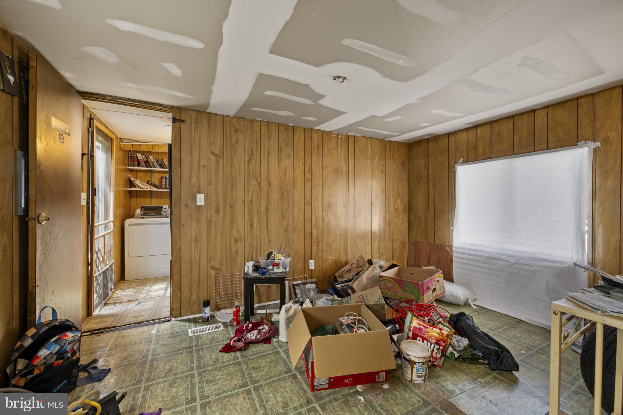 8030 Keeton Road Elkridge, MD 21075 - Photo 34 of 44 a view of a room with gym equipment