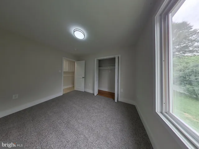 a view of empty room with window