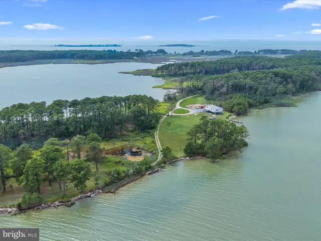 $975,000 | 2765 Hoopers Island Road, Fishing Creek, MD 21634