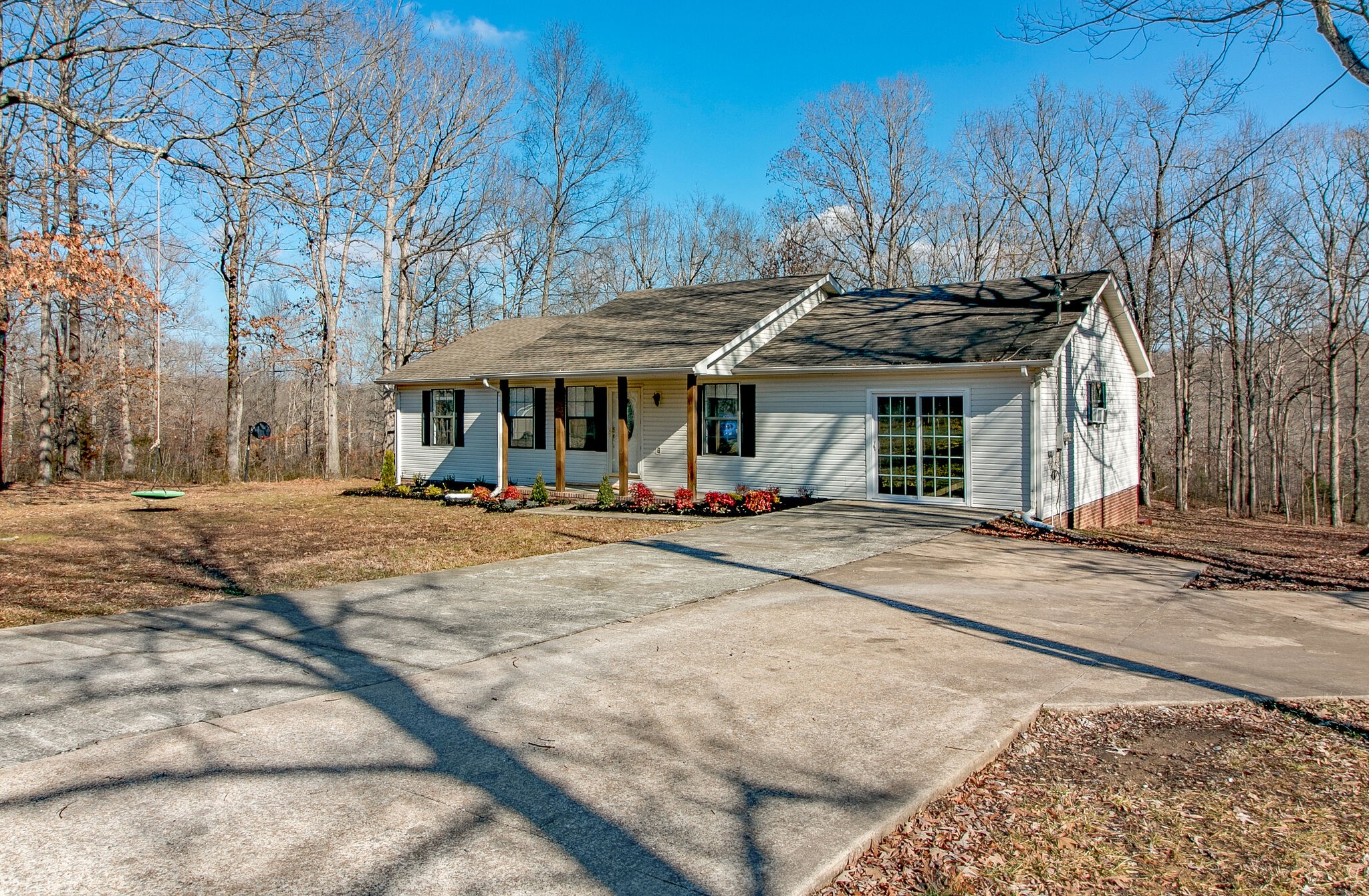 160 Day Lane Tennessee Ridge, TN 37178 - Photo 3 of 25 Gallery Image 3