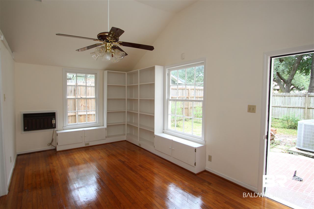 128 South Street Mobile, AL 36606 - Photo 37 of 38