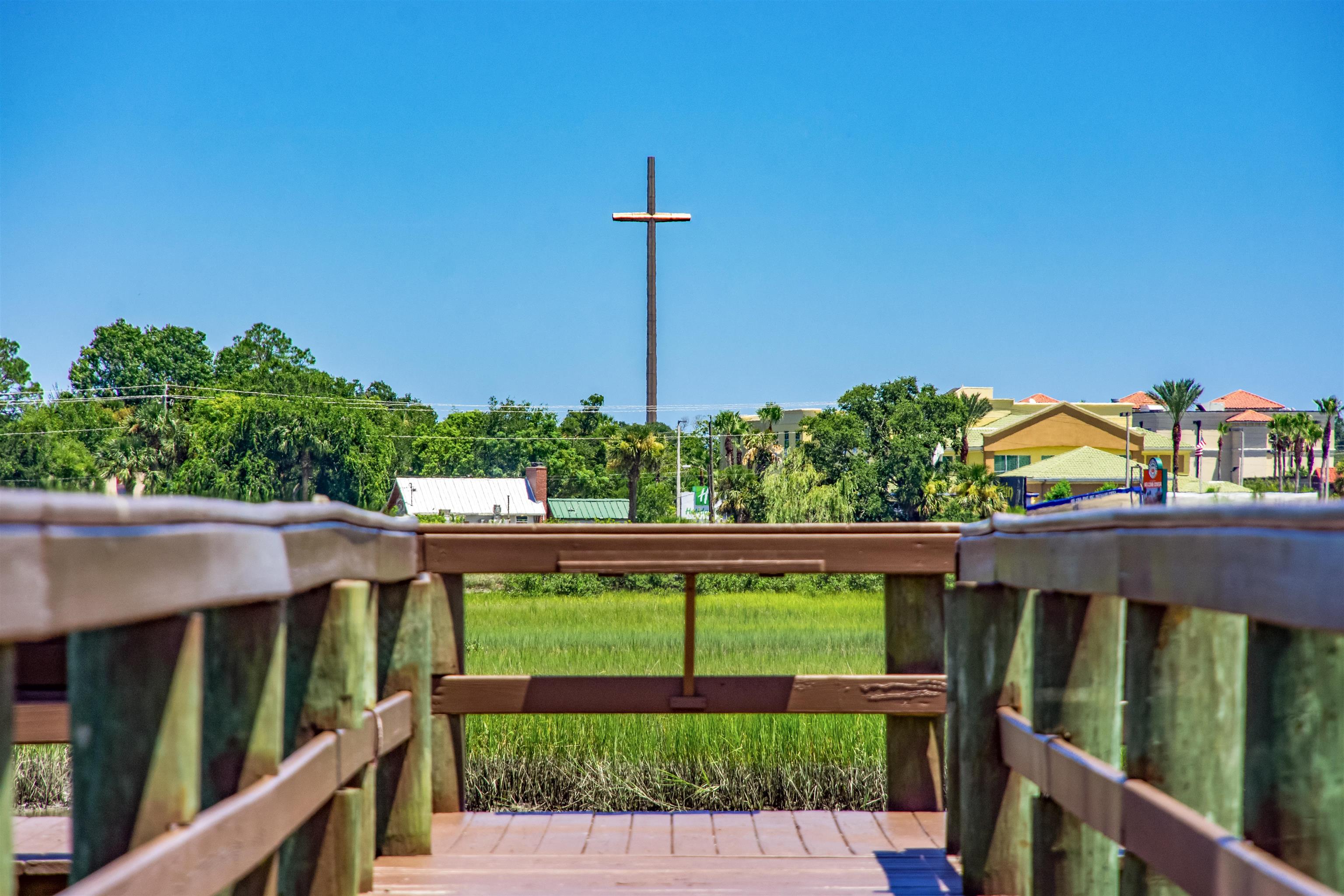 2202 Vista Cove Road St. Augustine, FL 32084 - Photo 31 of 38 a view of a street with wooden fence