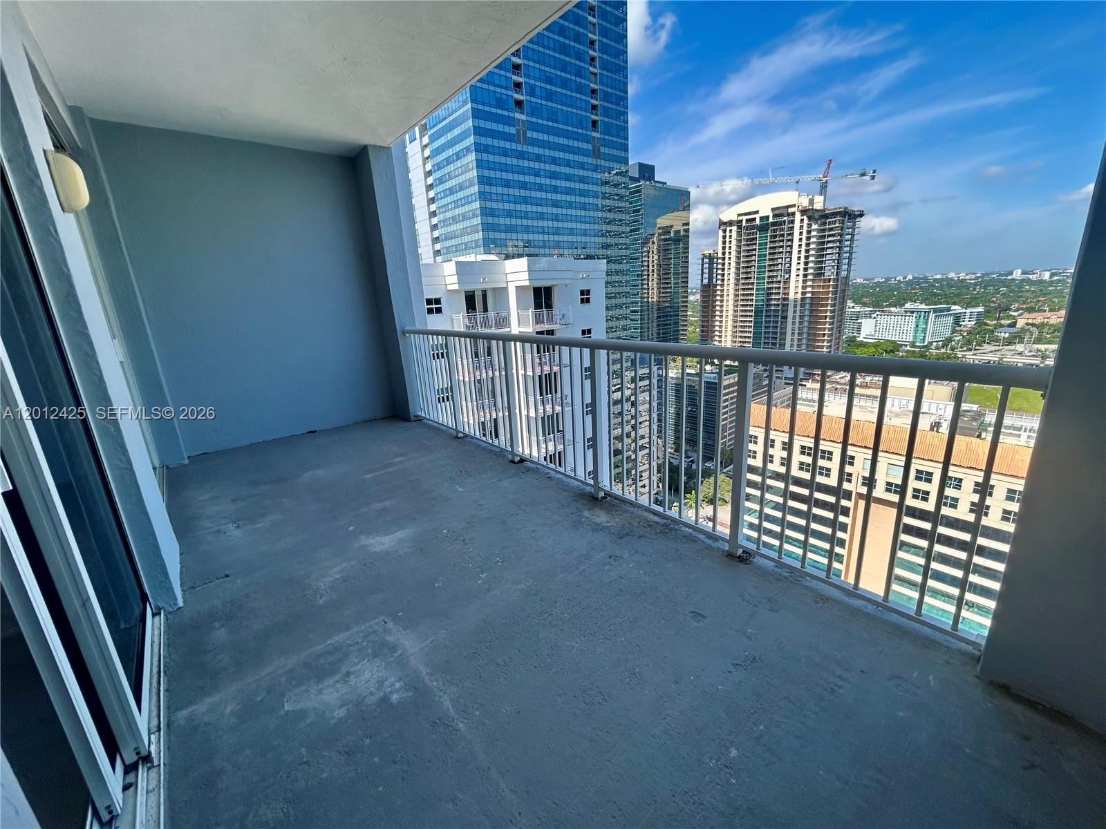 170 Southeast 14th Street, Unit 2906 Miami, FL 33131 - Photo 30 of 33