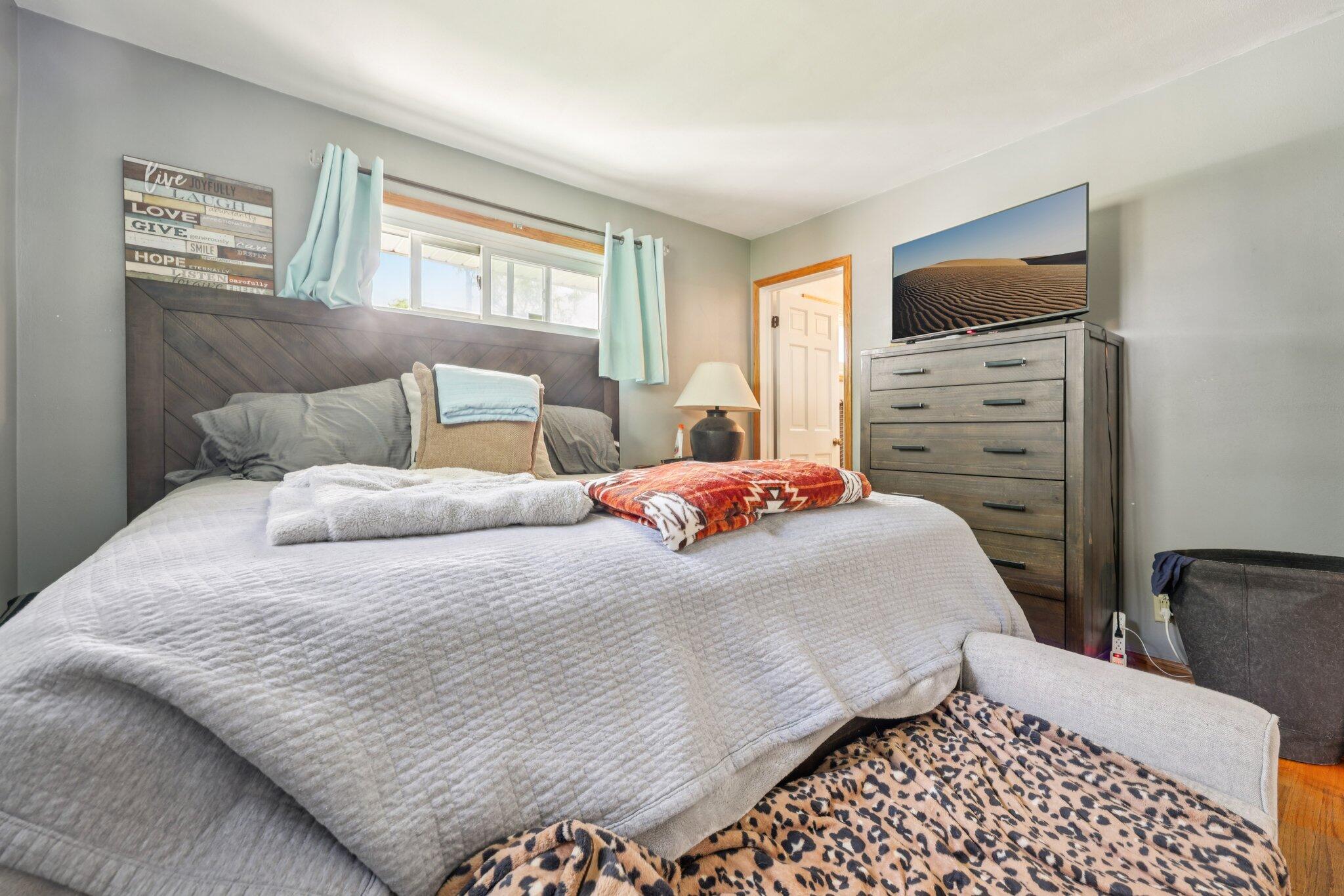 200 North 165th Street Brookfield, WI 53005 - Photo 18 of 35 28-web-or-mls-N 165th St-S1510-028