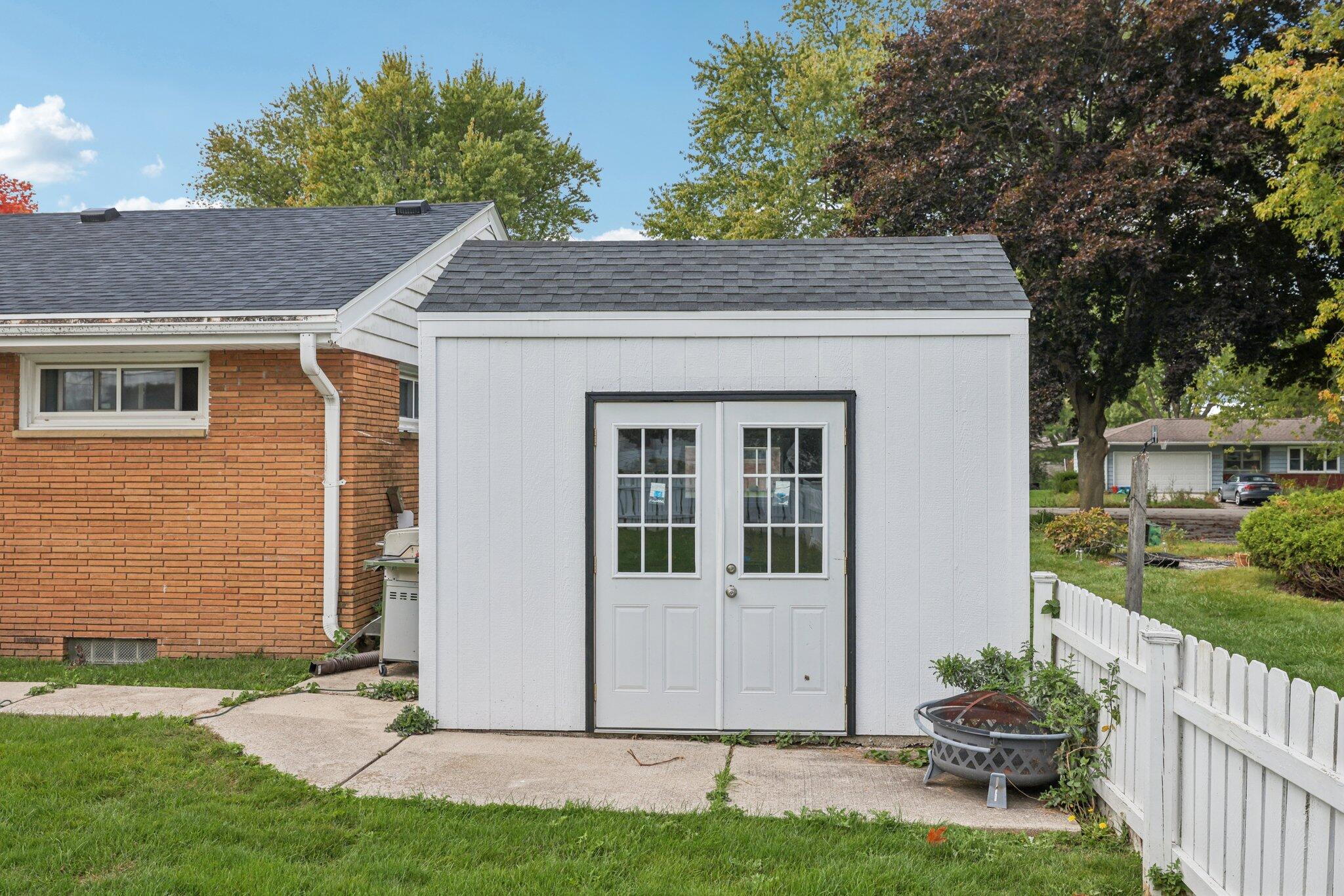 200 North 165th Street Brookfield, WI 53005 - Photo 30 of 35 42-web-or-mls-N 165th St-S1510-042