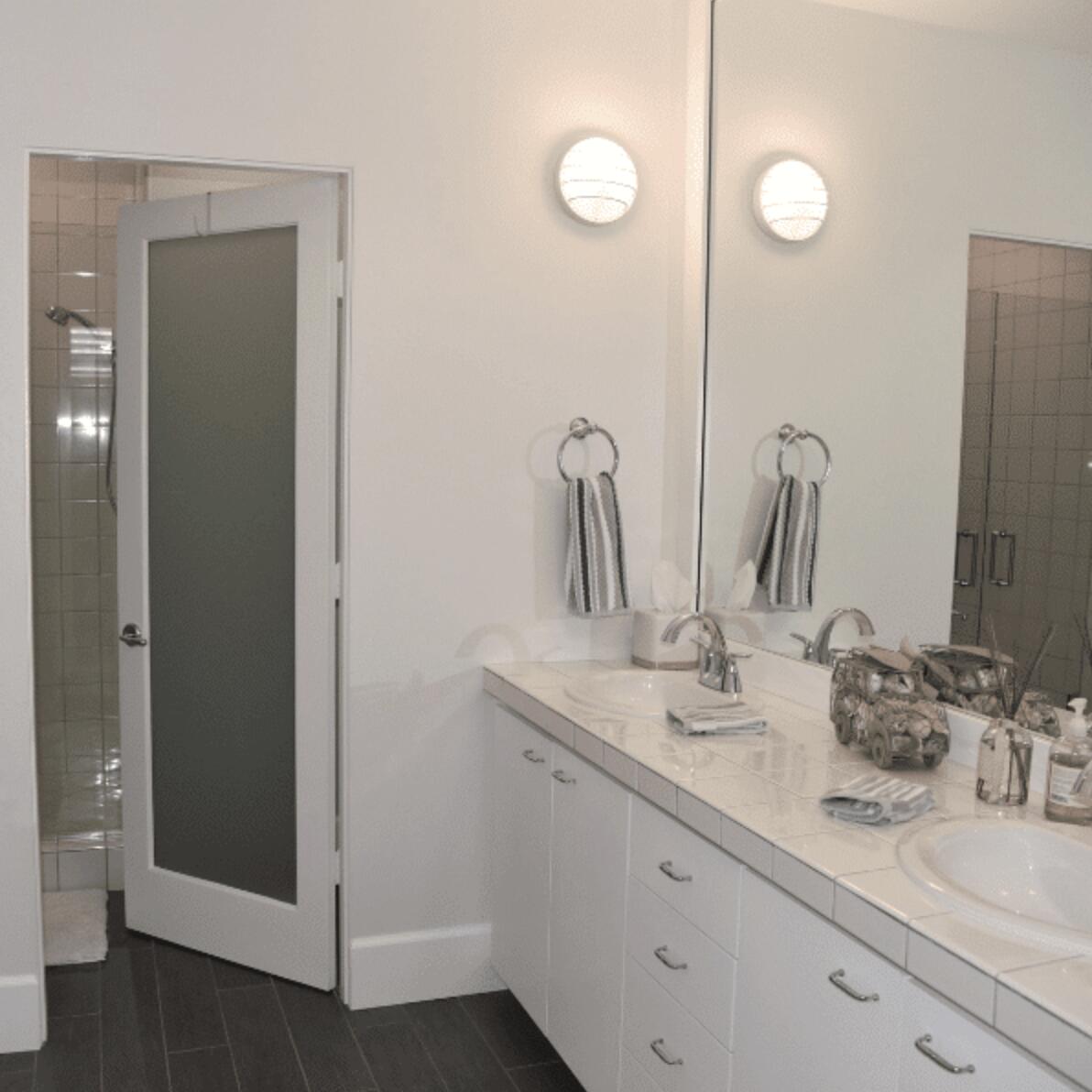 4885 Sandyland Road, Unit 2 Carpinteria, CA 93013 - Photo 22 of 38 Bathroom