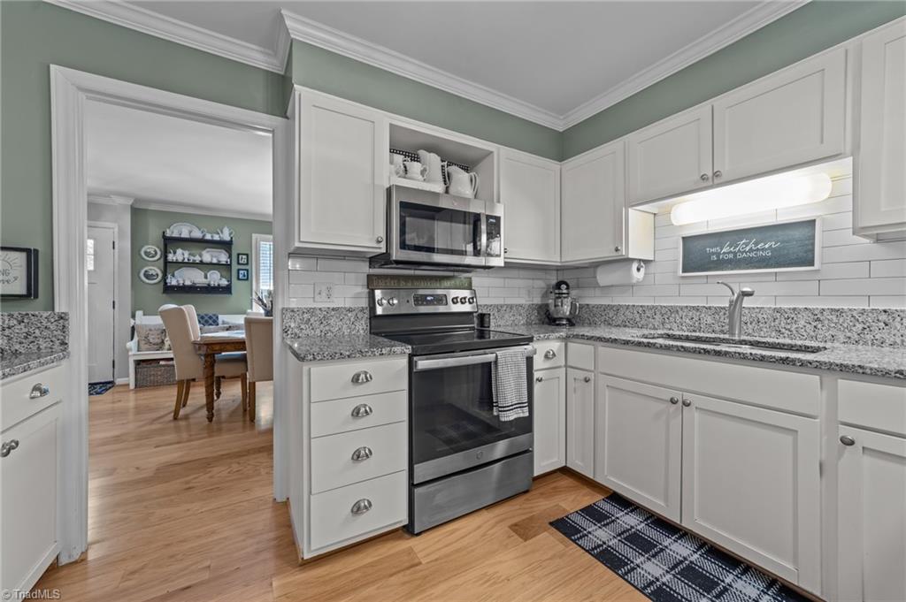 2425 Quaker Landing Road Greensboro, NC 27455 - Photo 13 of 50