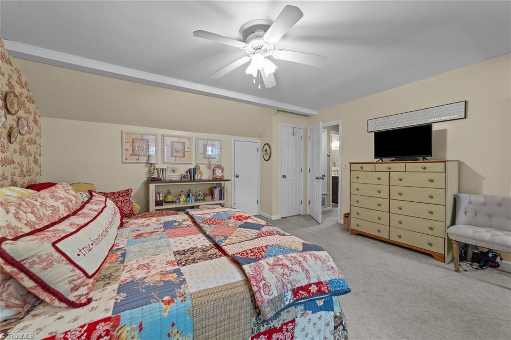 2425 Quaker Landing Road Greensboro, NC 27455 - Photo 32 of 50