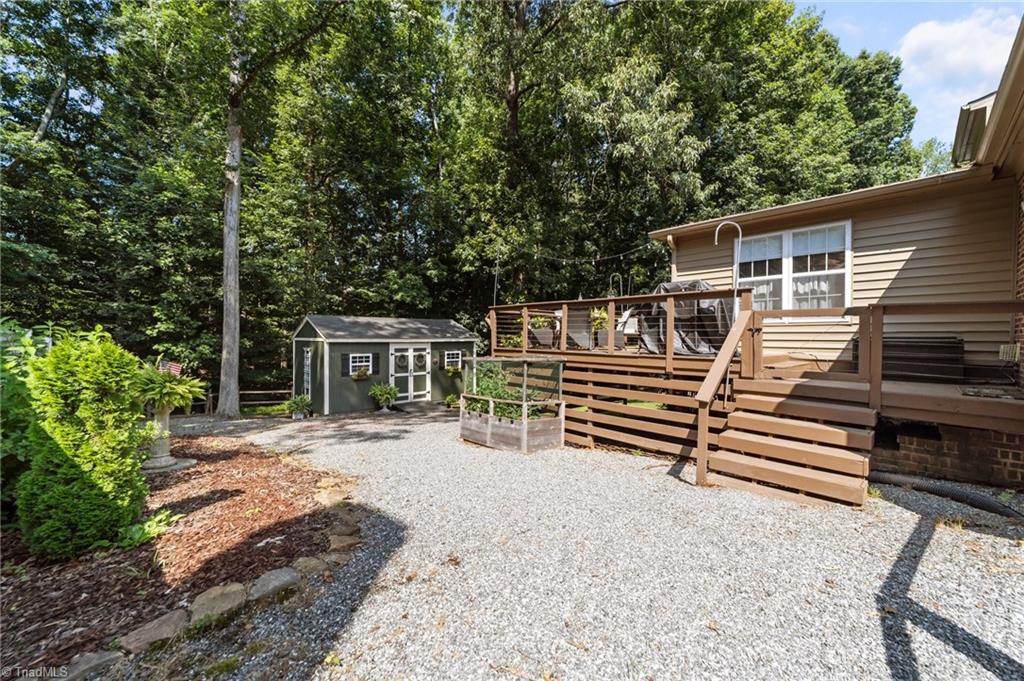 2425 Quaker Landing Road Greensboro, NC 27455 - Photo 38 of 50