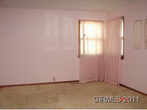 10851 South St Road Fairmount, IN 46928 - Photo 4 of 17 Gallery Image 4