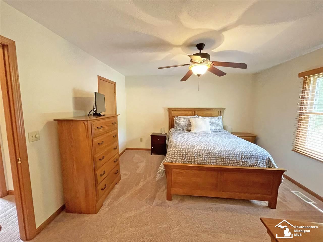 3138 West Dean Road Lambertville, MI 48144 - Photo 14 of 26