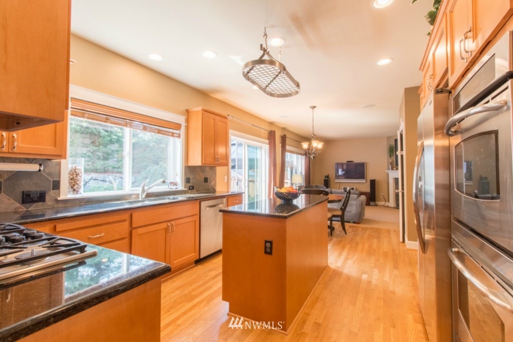 4124 220th Street Southeast Bothell, WA 98021 - Photo 7 of 25