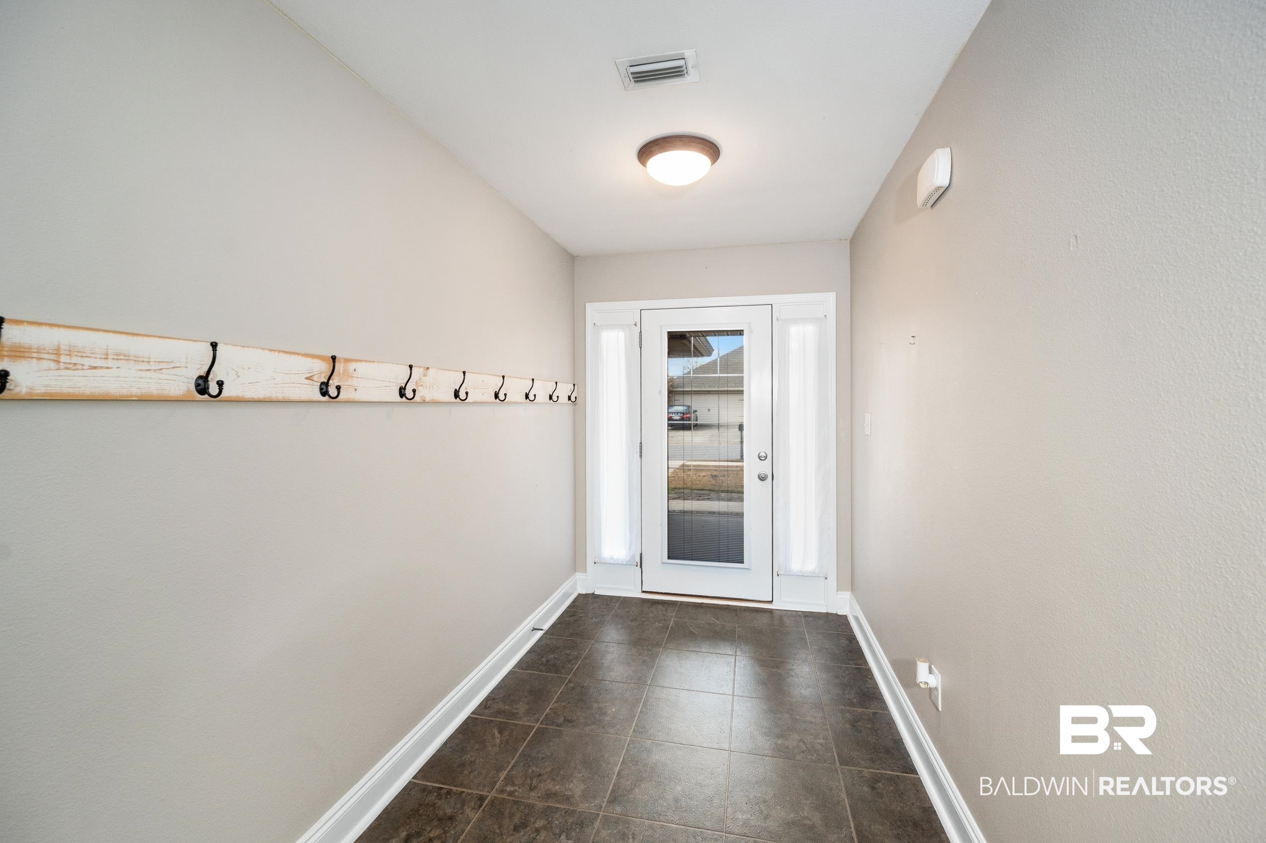 306 Amberlee Court Foley, AL 36535 - Photo 3 of 34 Gallery Image 3