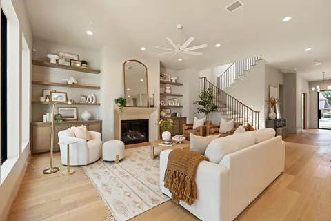 $2,950,000 | 8320 Cedarspur Drive, Houston, TX 77055