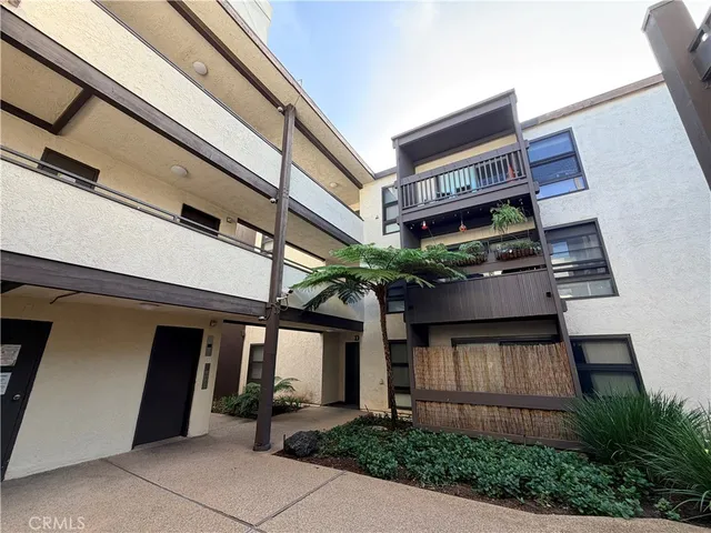 $3,850 | 7742 Redlands Street, Unit D2051, Playa del Rey, CA 90293