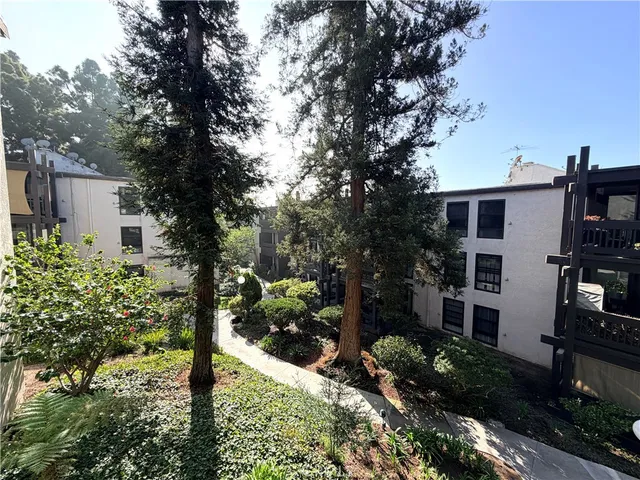 $3,850 | 7742 Redlands Street, Unit D2051, Playa del Rey, CA 90293