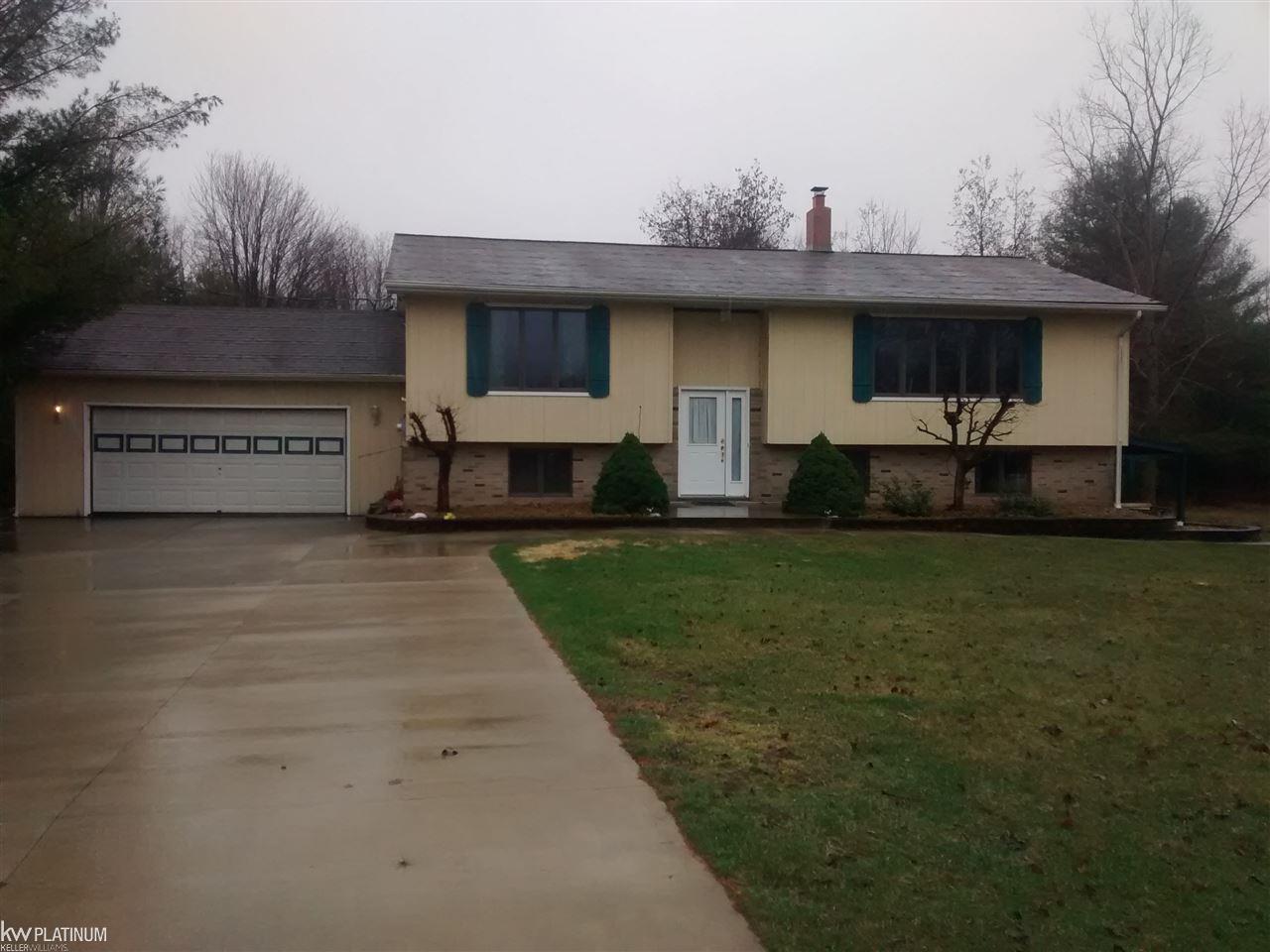 7080 Harrington Road Lexington, MI 48450 - Photo 2 of 49 Gallery Image 2