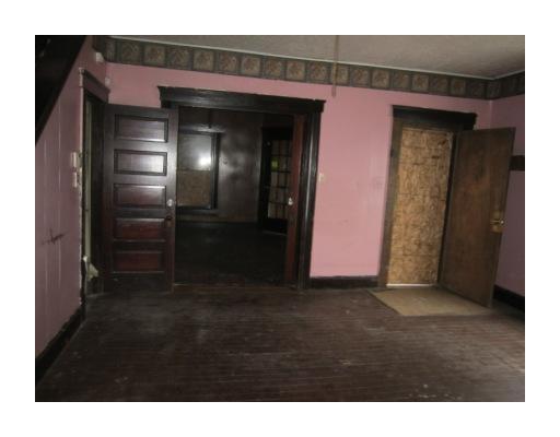 512 Grand Springfield, OH 45505 - Photo 4 of 8