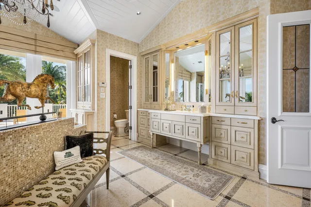 $42,000,000 | 1083 Hillsboro Mile, Hillsboro Beach, FL 33062