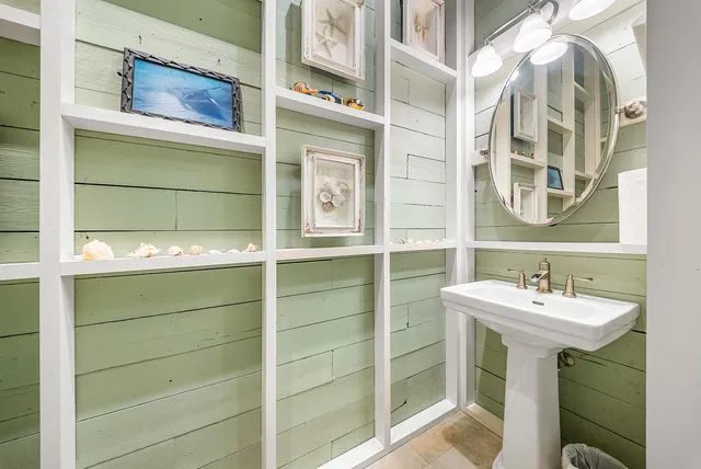 $42,000,000 | 1083 Hillsboro Mile, Hillsboro Beach, FL 33062