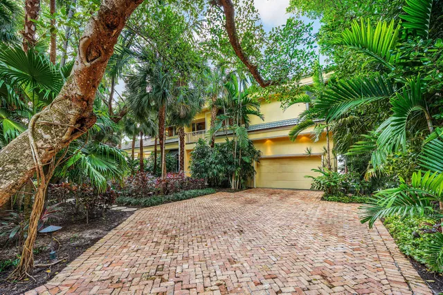 $42,000,000 | 1083 Hillsboro Mile, Hillsboro Beach, FL 33062