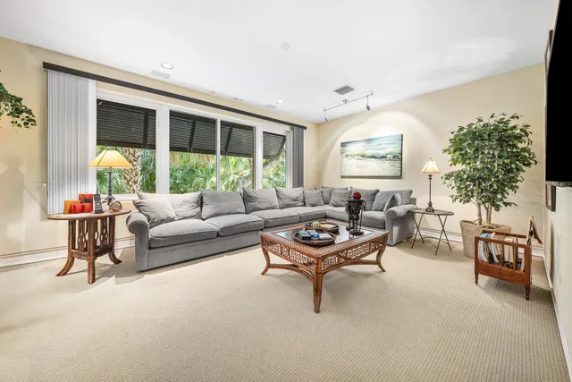 $42,000,000 | 1083 Hillsboro Mile, Hillsboro Beach, FL 33062