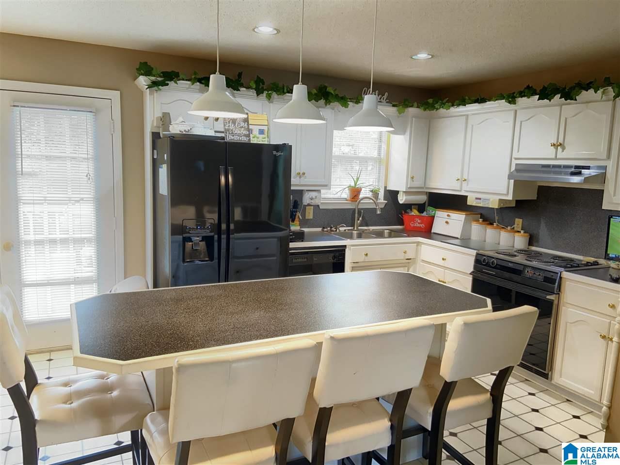1202 Ruby Circle Mount Olive, AL 35117 - Photo 10 of 32