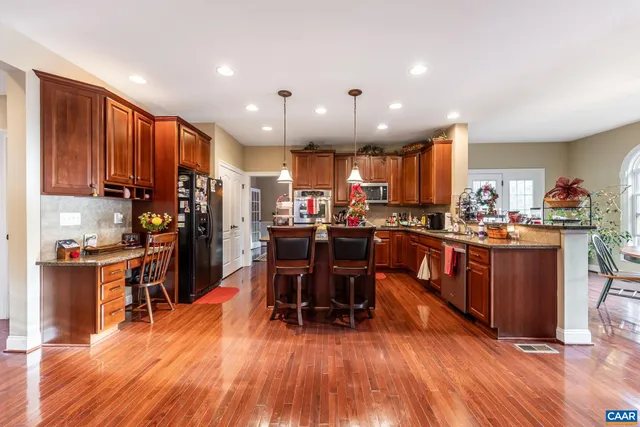 $729,000 | 2 Forest Court, Zion Crossroads, VA 22942