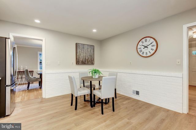 $1,515,000 | 7421 Haddington Place, Bethesda, MD 20817