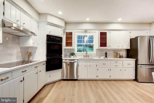 $1,515,000 | 7421 Haddington Place, Bethesda, MD 20817