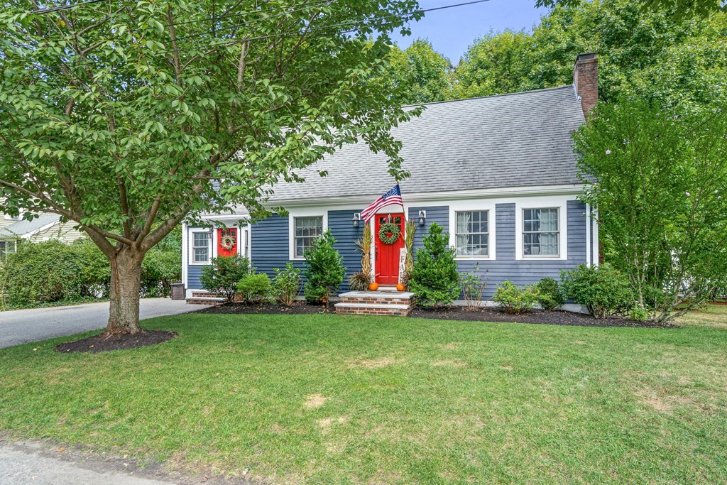 11 Milton Road Reading, MA 01867 - Photo 1 of 40 Gallery Image 1