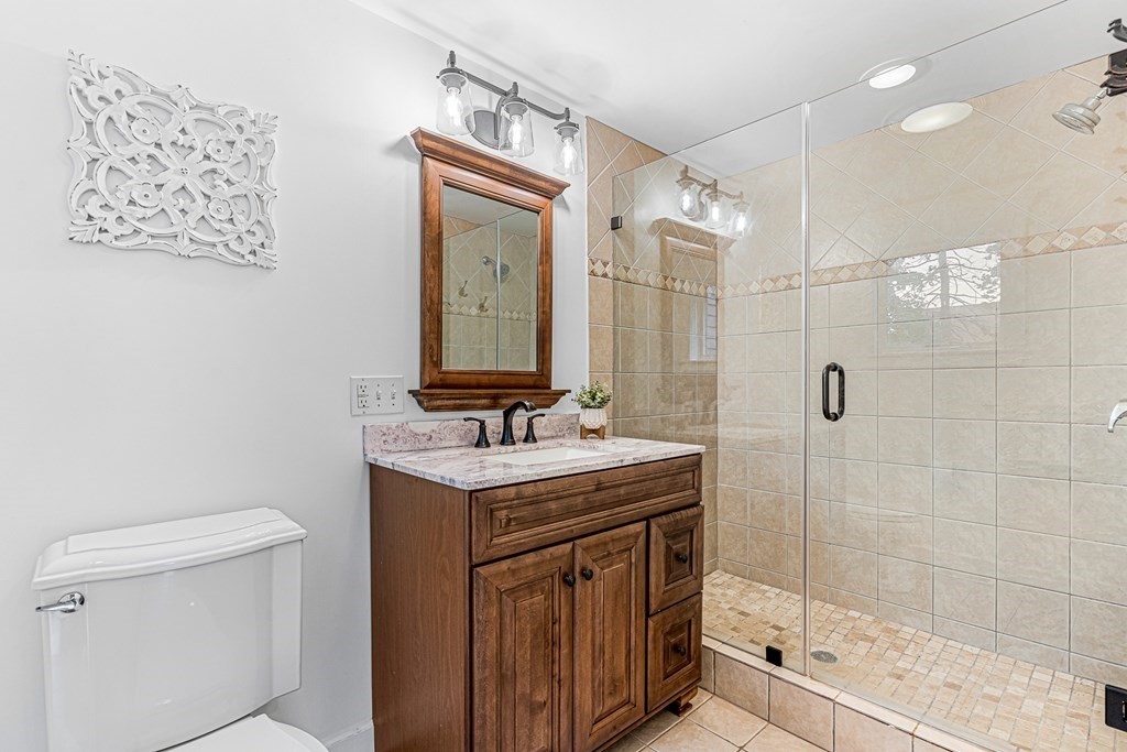 11 Milton Road Reading, MA 01867 - Photo 25 of 40 Gallery Image 25