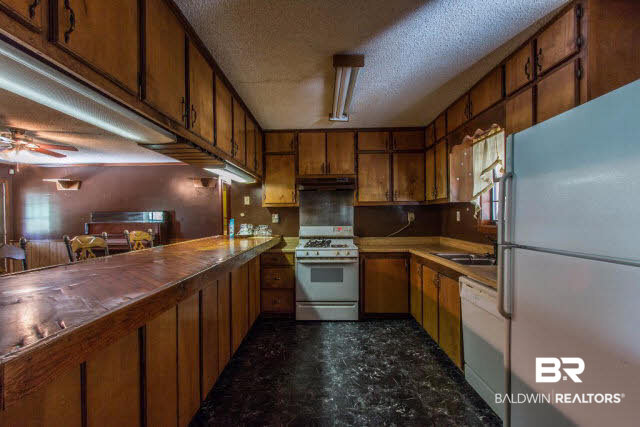 11065 Pioneer Road Theodore, AL 36582 - Photo 11 of 21