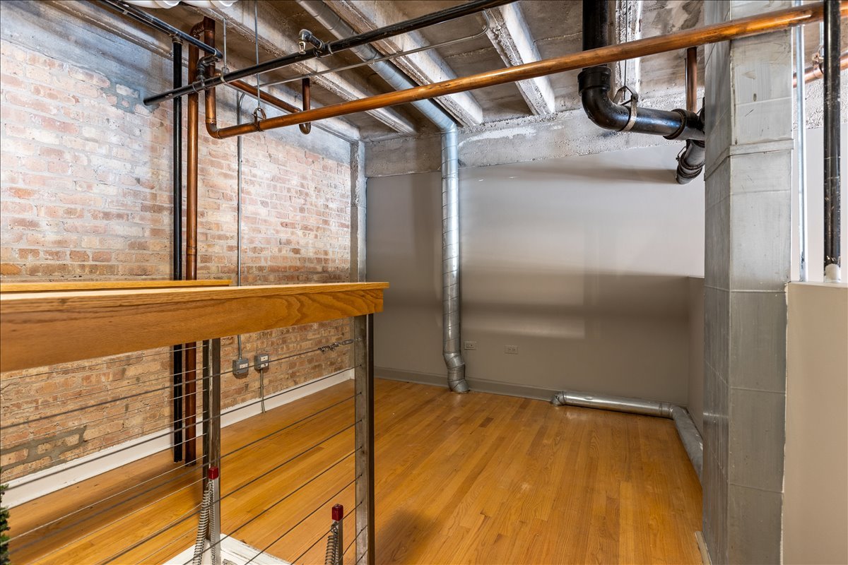 2545 South Dearborn Street, Unit 331 Chicago, IL 60616 - Photo 28 of 33