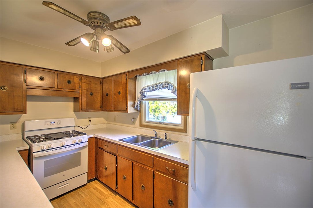4529 Forest Parkway Decatur, IL 62521 - Photo 12 of 34 Gallery Image 12