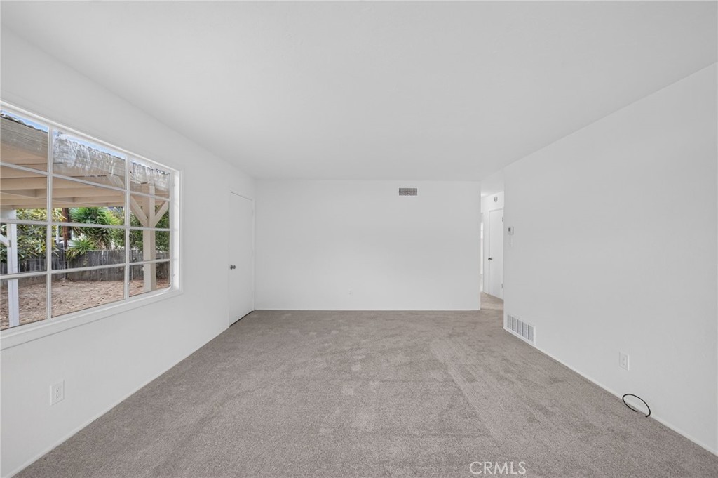 4944 Wilton Place Riverside, CA 92504 - Photo 10 of 55 Gallery Image 10