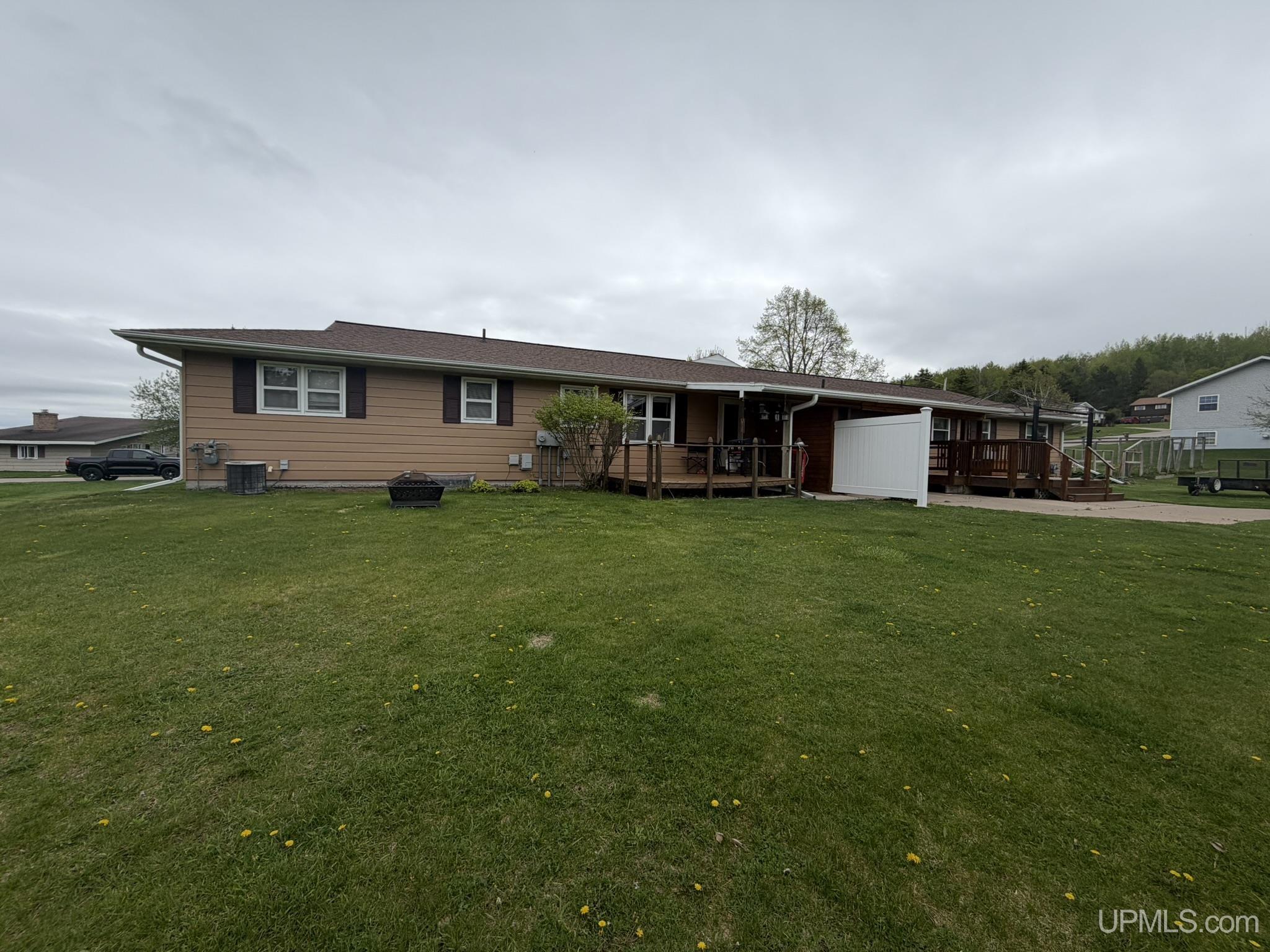 607-609 Kennedy Road Iron Mountain, MI 49801 - Photo 16 of 37