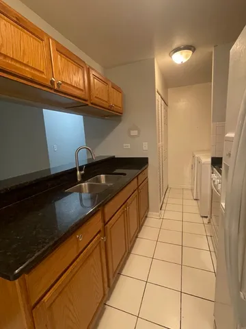 $1,800 | 533 Darlene Lane, Unit D, Glendale Heights, IL 60139