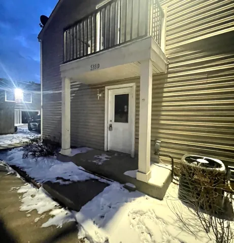 $1,800 | 533 Darlene Lane, Unit D, Glendale Heights, IL 60139