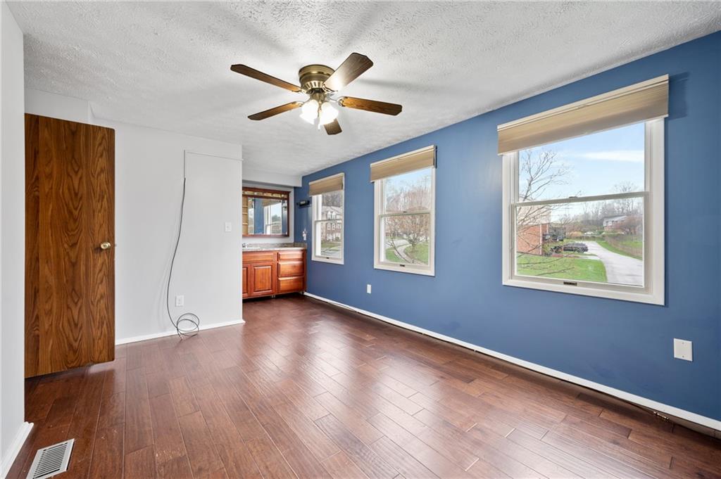 353 Shady Ridge Drive Monroeville, PA 15146 - Photo 19 of 35