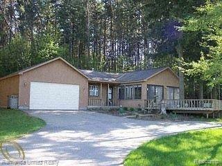 2274 East Clyde Road Howell, MI 48855 - Photo 1 of 5 Front View