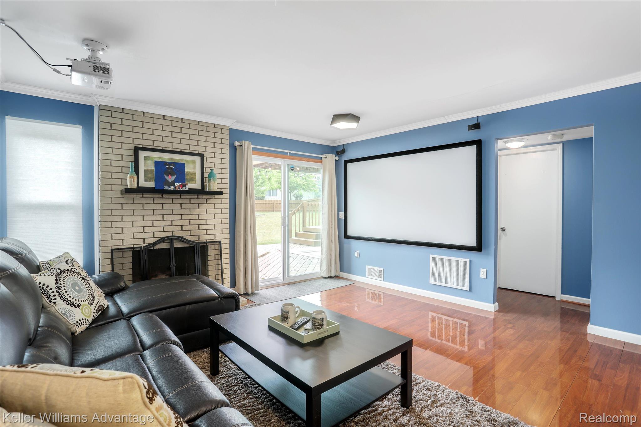 41296 Village Lake Road Novi, MI 48375 - Photo 6 of 33 Home theatre room